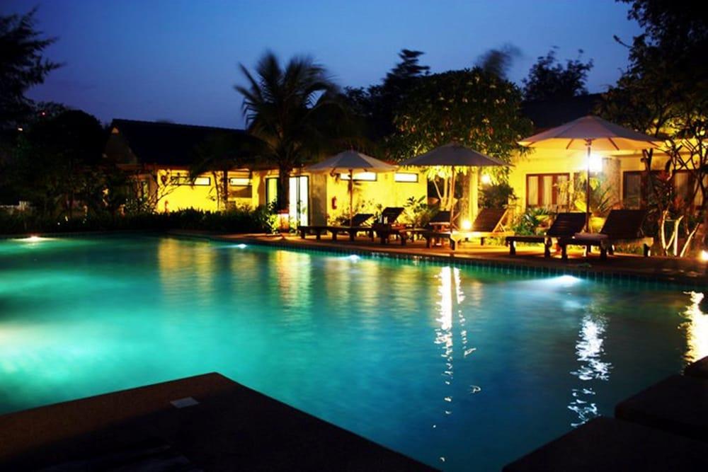Siambeach Resort Cha-Am Exterior photo